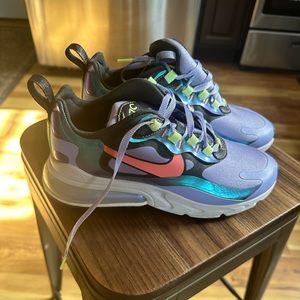 NIKE AIR MAX 270 React 'Light thistle sunblush'